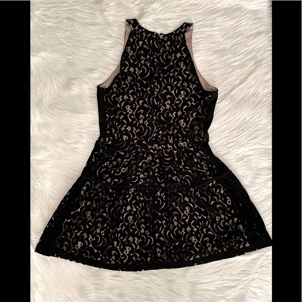 Black and beige lacy dress 👗 - Picture 2 of 4